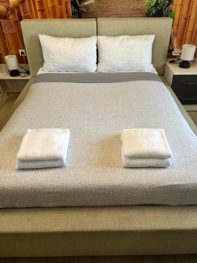 Avelov Art Apartment Burgas Ngoại thất bức ảnh