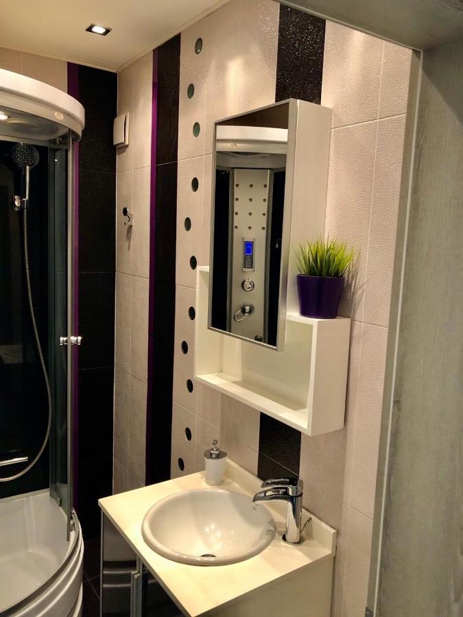 Avelov Art Apartment Burgas Ngoại thất bức ảnh